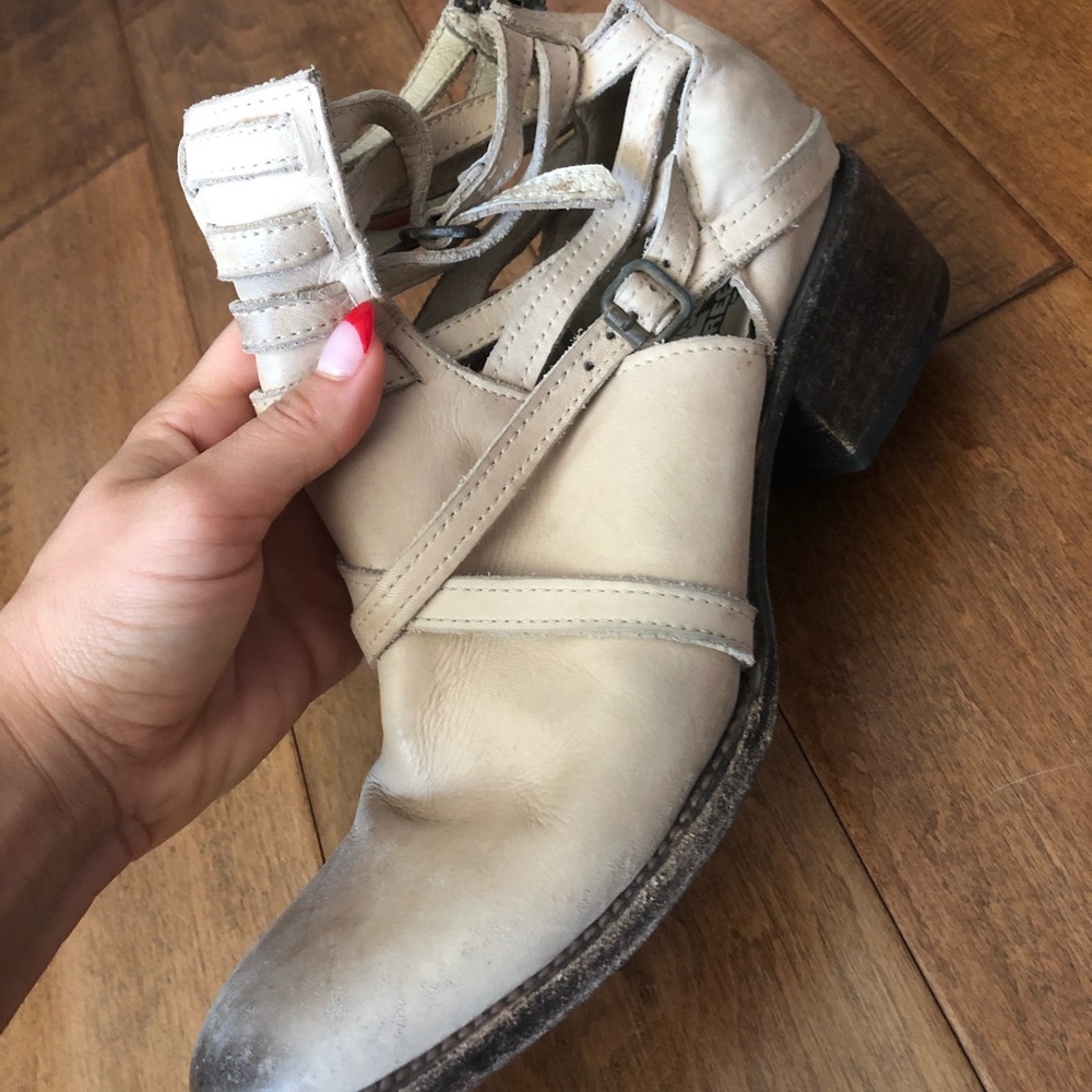 The shoes are too big.